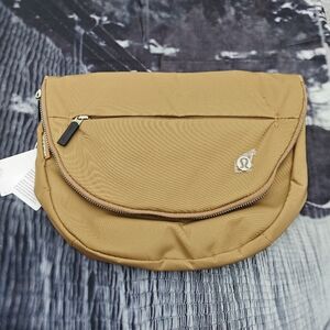 Lululemon All Night Festival Bag 5L